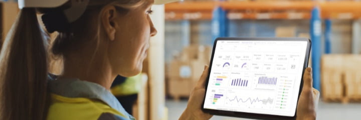 warehouse KPI dashboard